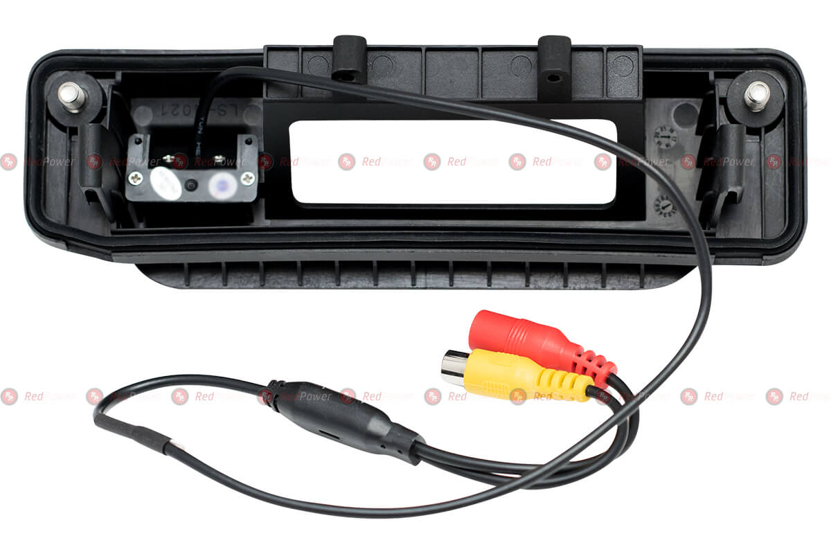 2.Камера заднего вида в ручке багажника Mercedes-Benz C (W205), CLA (C117), S (W222)