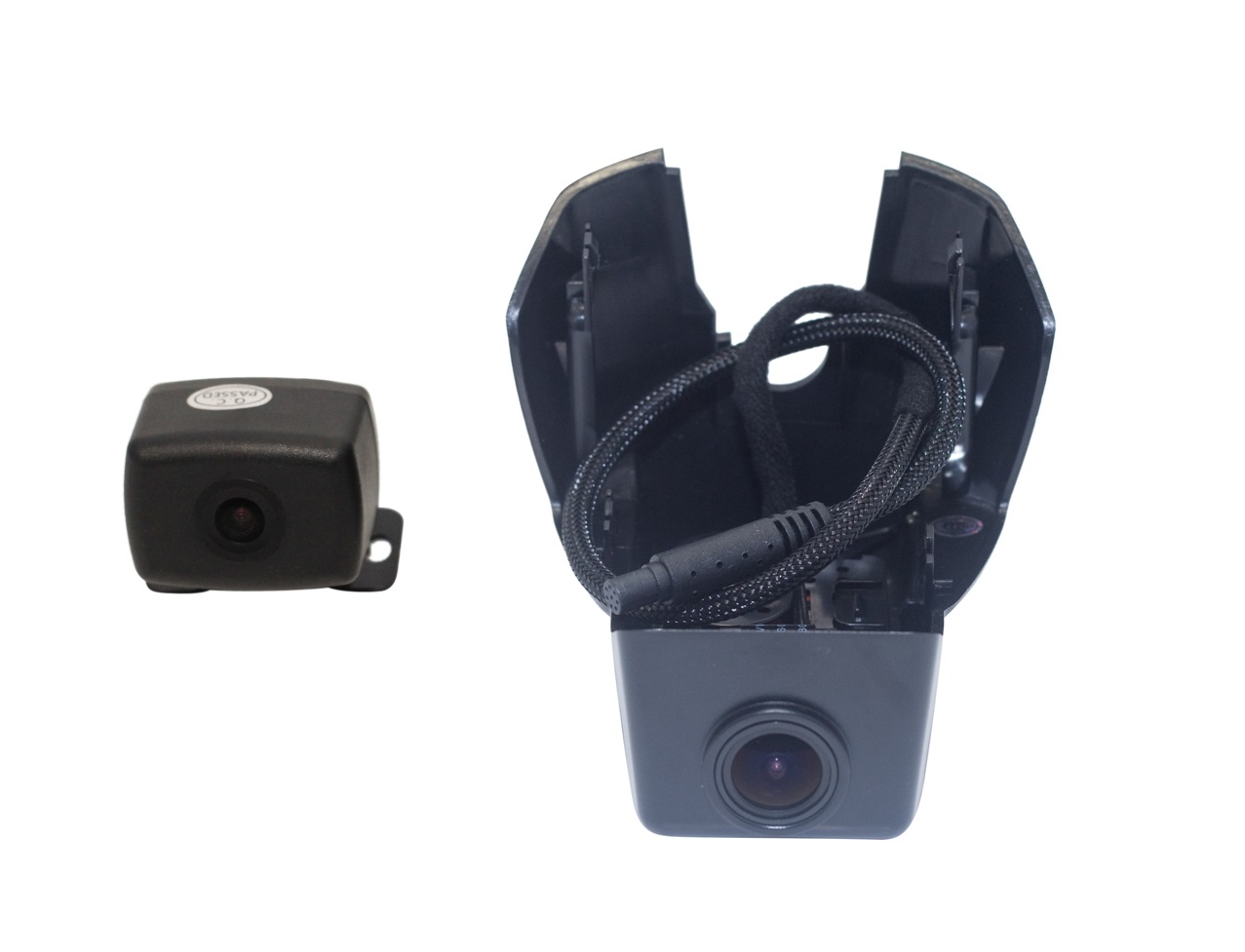 1.Двухканальный видеорегистратор Redpower DVR-VOL3-N DUAL (Volvo XC90 2015+)
